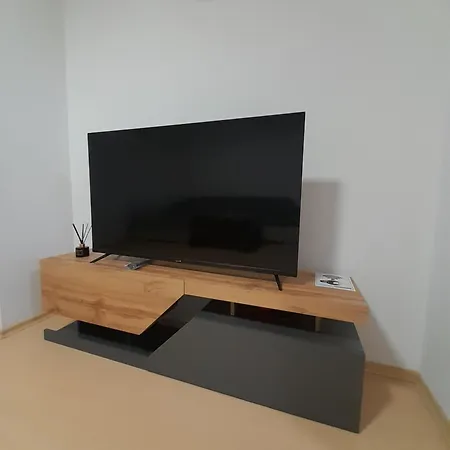 Апартаменты Lux 4403 Near The Lift *